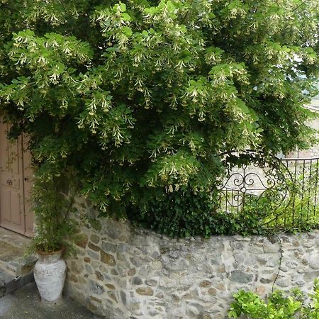 Les Vieux Murs Montfort  외부 사진